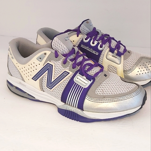 يحتوي حلف كافية new balance wx871 